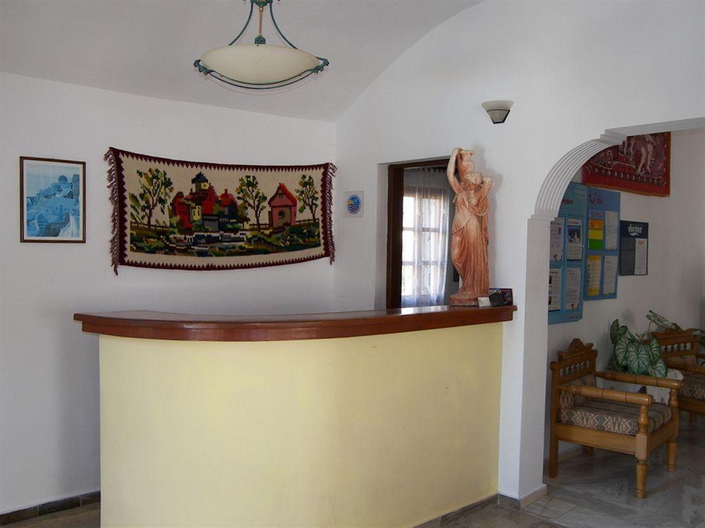 Alia Hotel Kamári Extérieur photo