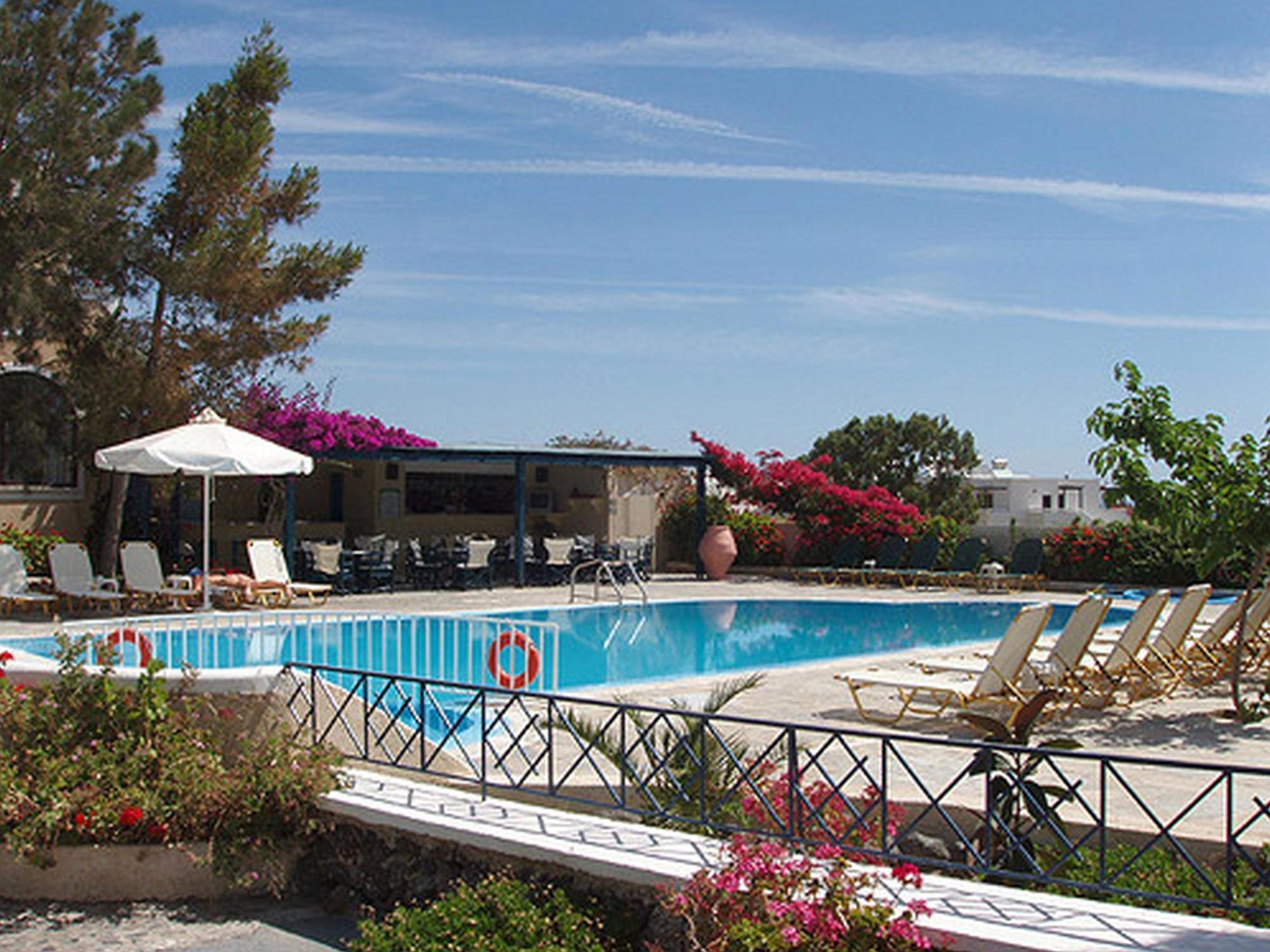 Alia Hotel Kamári Extérieur photo
