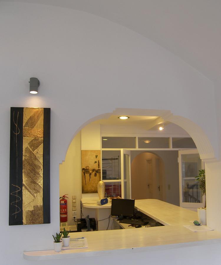 Alia Hotel Kamári Extérieur photo