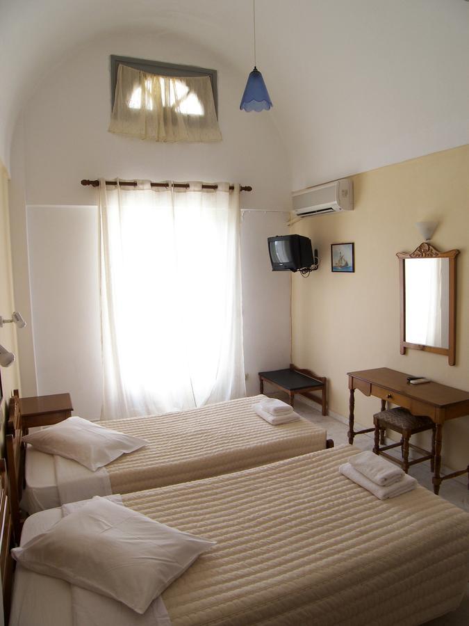 Alia Hotel Kamári Extérieur photo