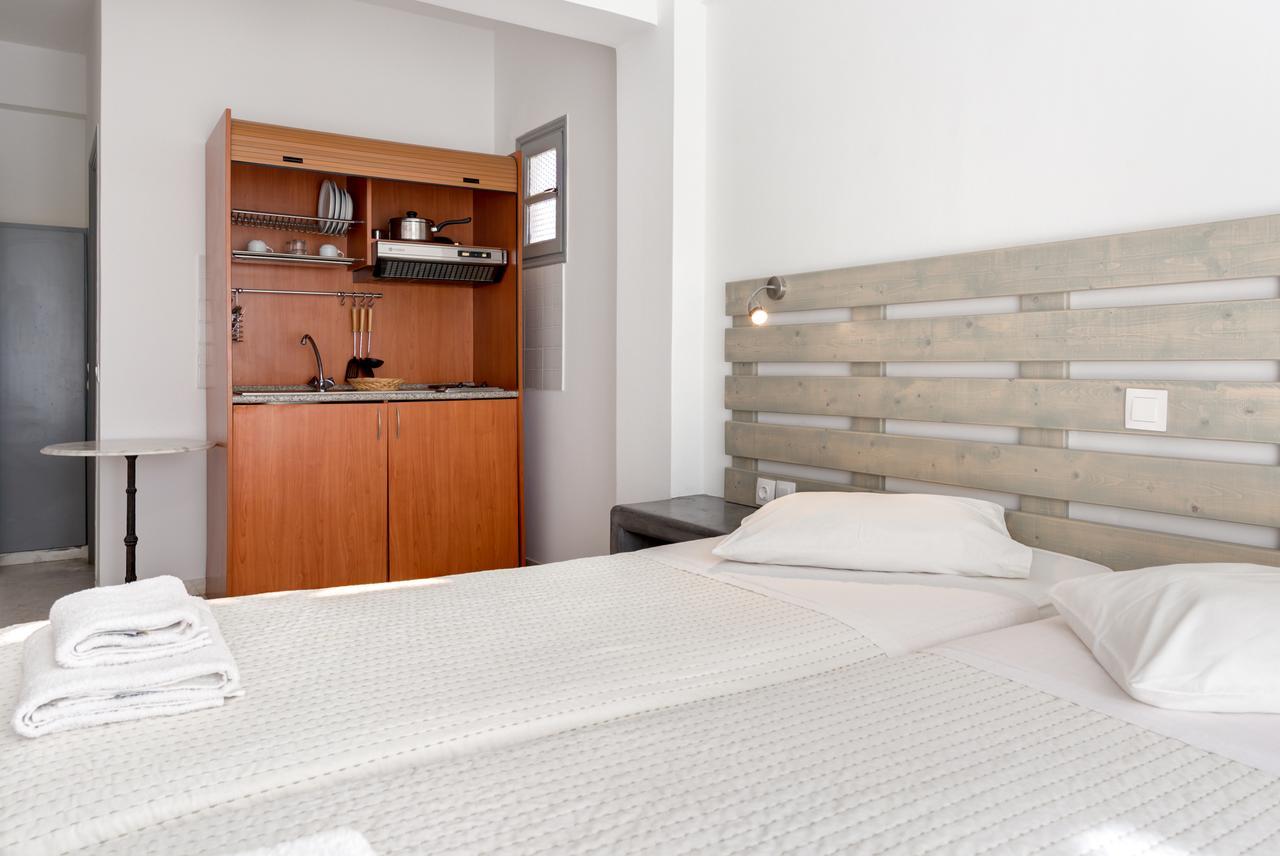 Alia Hotel Kamári Extérieur photo
