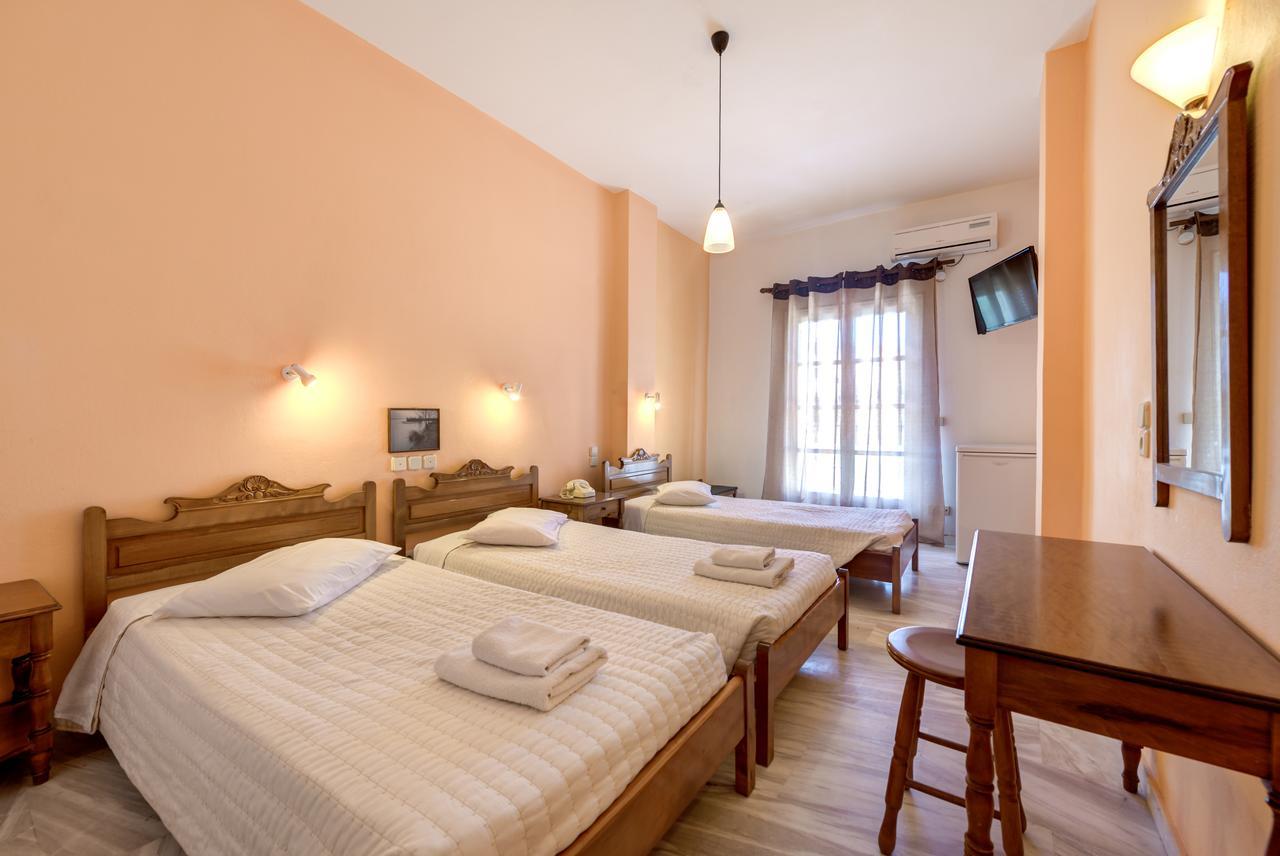 Alia Hotel Kamári Extérieur photo